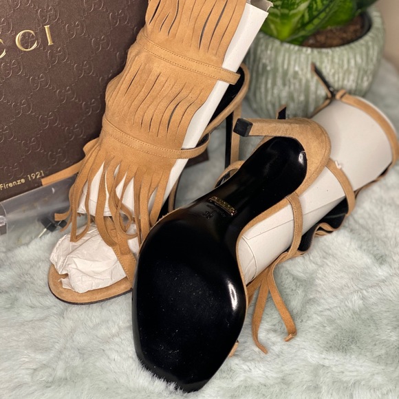 ❌SOLD❌GUCCI BECKY FRINGE HEELS - Picture 4 of 5